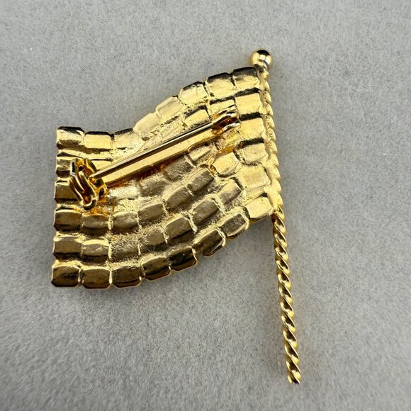 Rhinestone American Flag Brooch Pin USA Patriotic Jewelry Gold-Tone Red White Bl - Picture 4 of 5